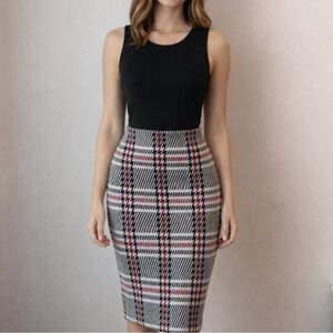Rinascimento Italy Houndstooth Pencil Skirt